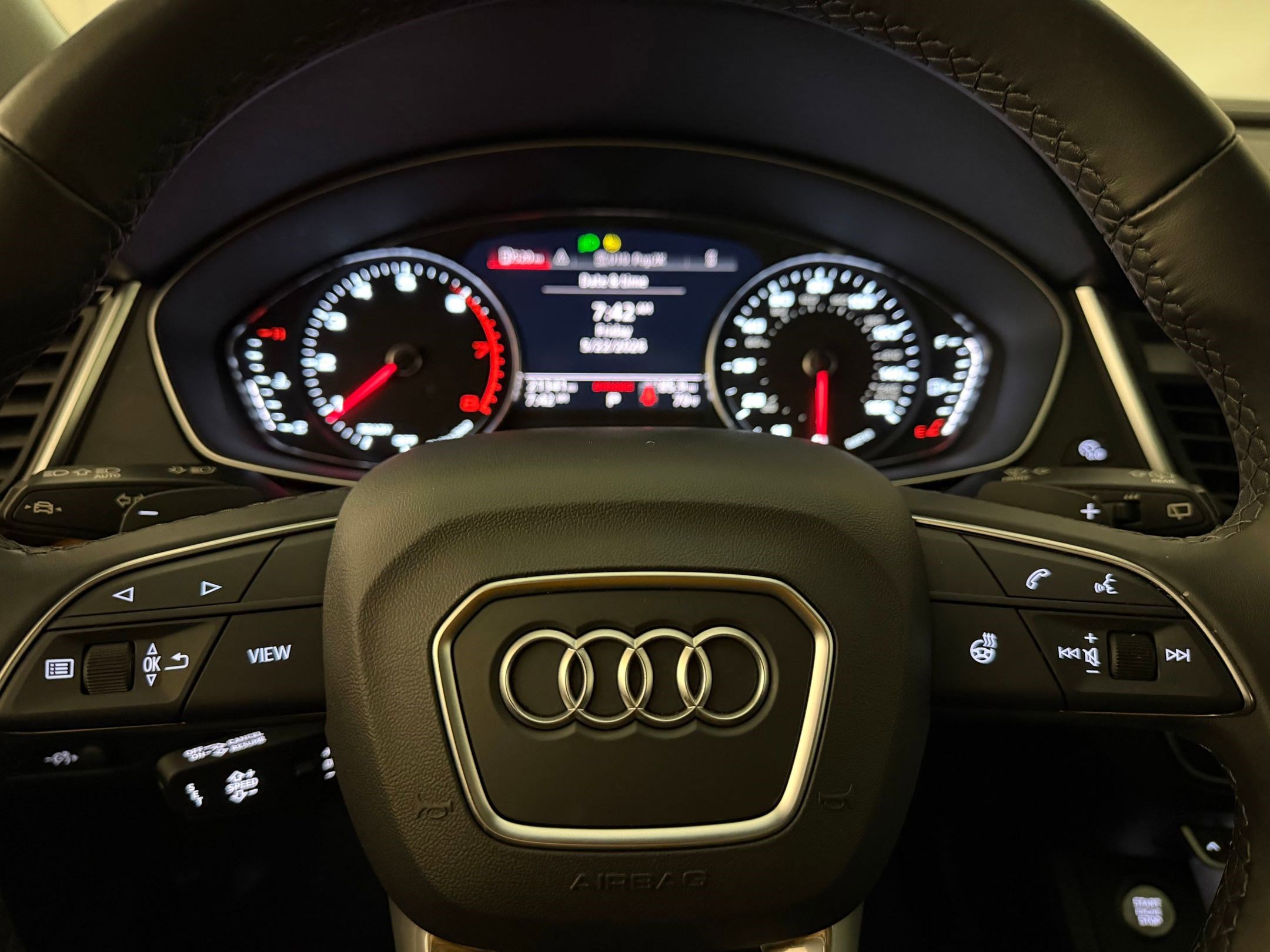 Used 2023 Audi Q5 2.0T Premium w/ Convenience Package AWD/4WD image 18