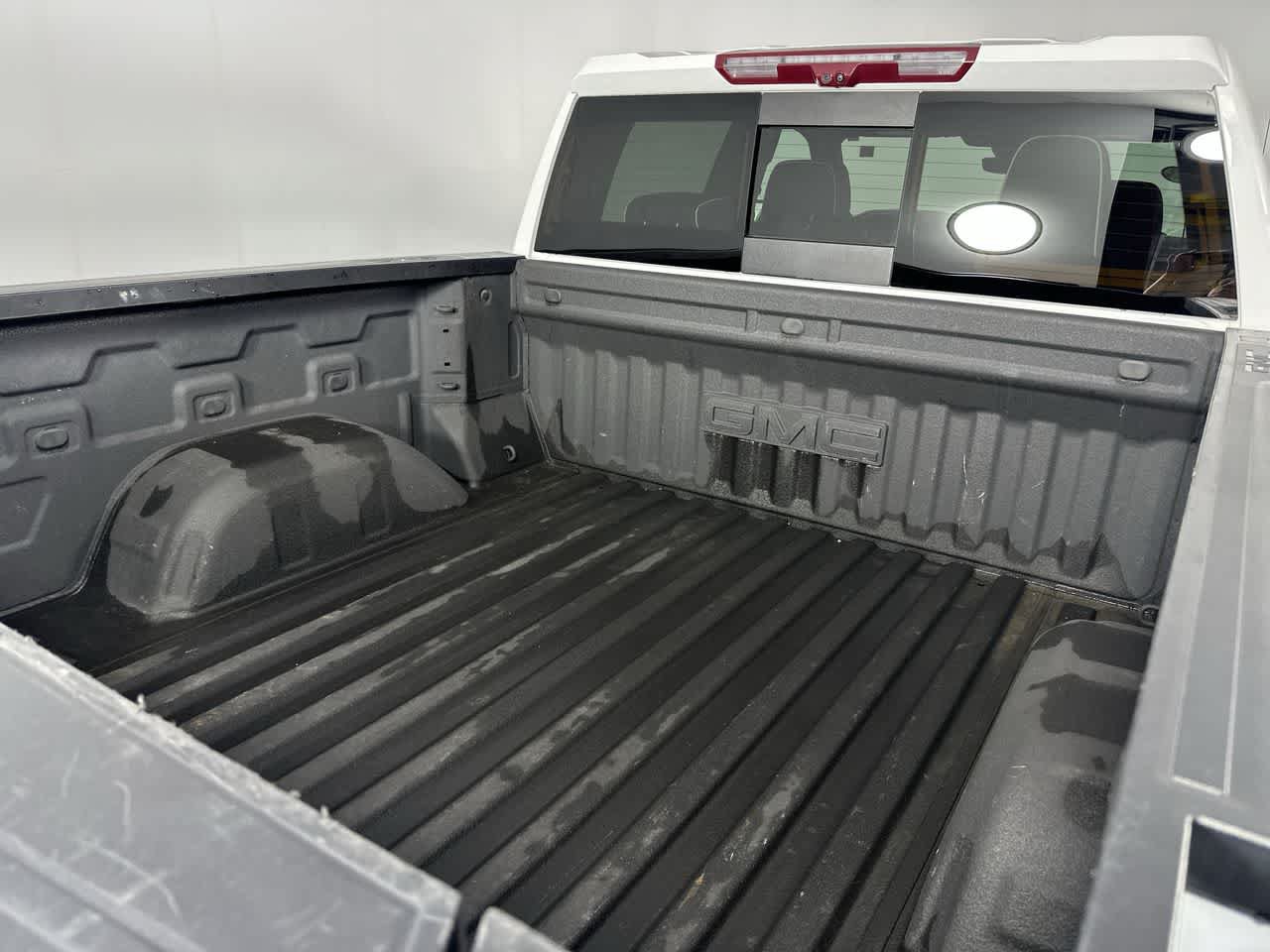 Used 2025 GMC Sierra 1500 AT4X AWD/4WD image 17