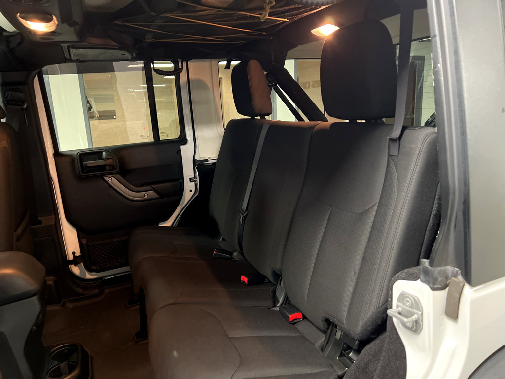 Used 2018 Jeep Wrangler Unlimited Sport S AWD/4WD image 17