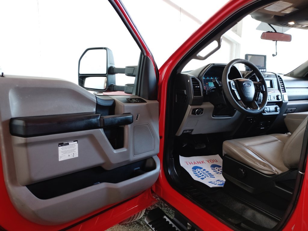 Used 2017 Ford F350 XL w/ Power Equipment Group AWD/4WD image 20