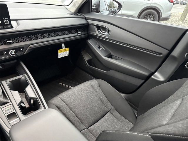 New 2025 Honda Accord SE image 18