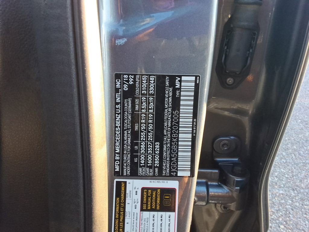 Used 2019 Mercedes-Benz GLE 400 4MATIC image 26