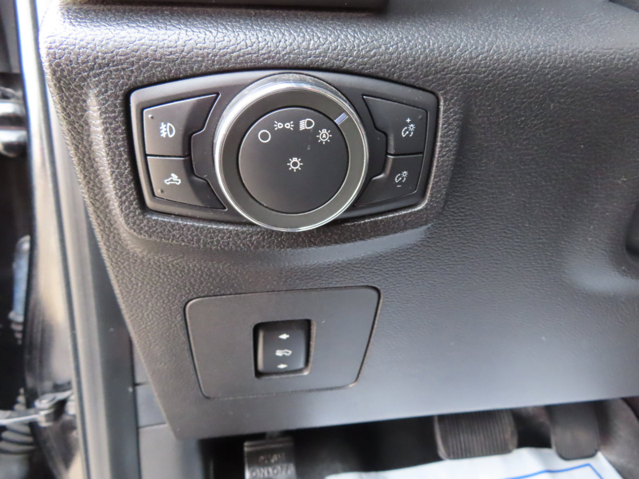 Used 2017 Ford F150 XLT w/ Equipment Group 301A Mid image 31