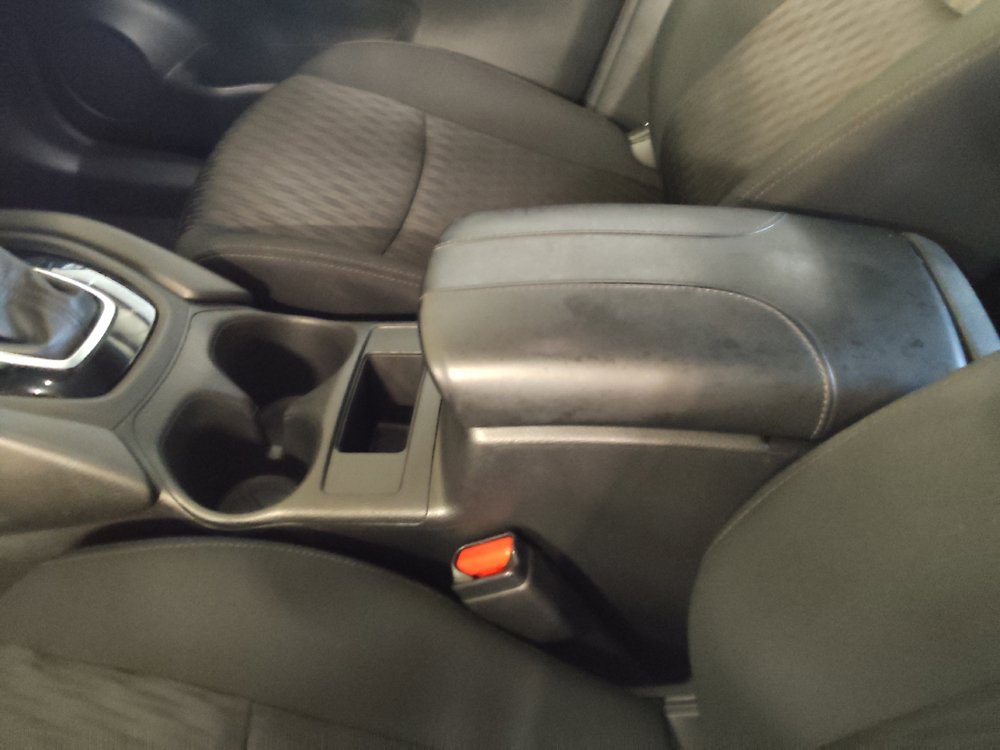 Used 2020 Nissan Rogue S FWD image 26