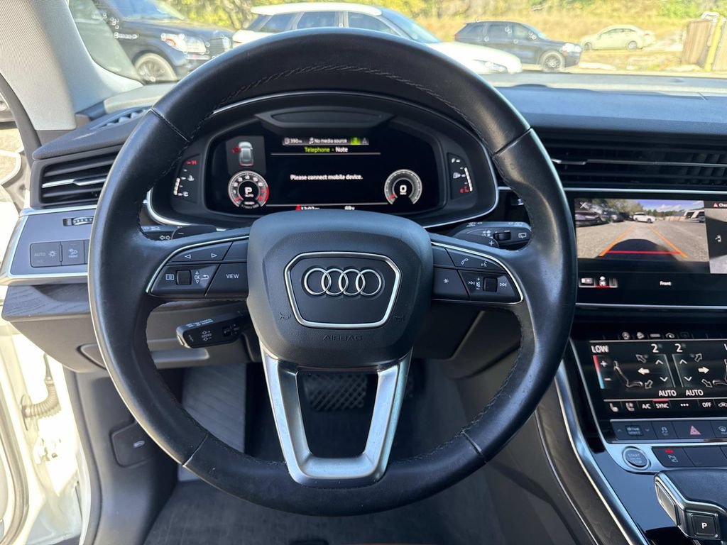 Used 2022 Audi Q8 Premium Plus image 26