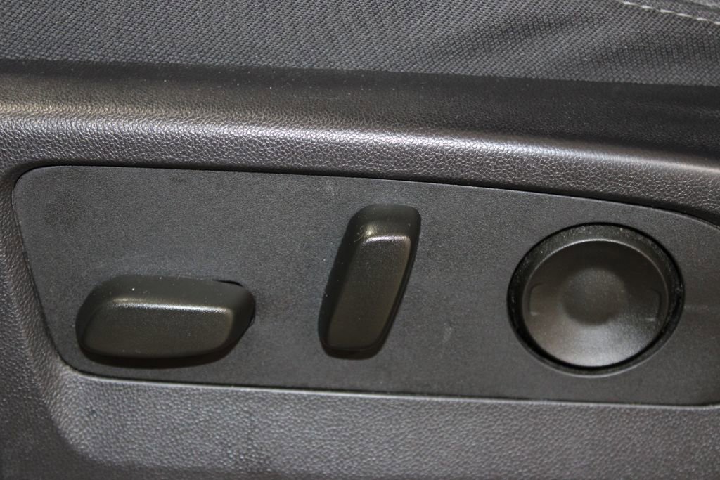 Used 2024 GMC Sierra 1500 SLE image 17