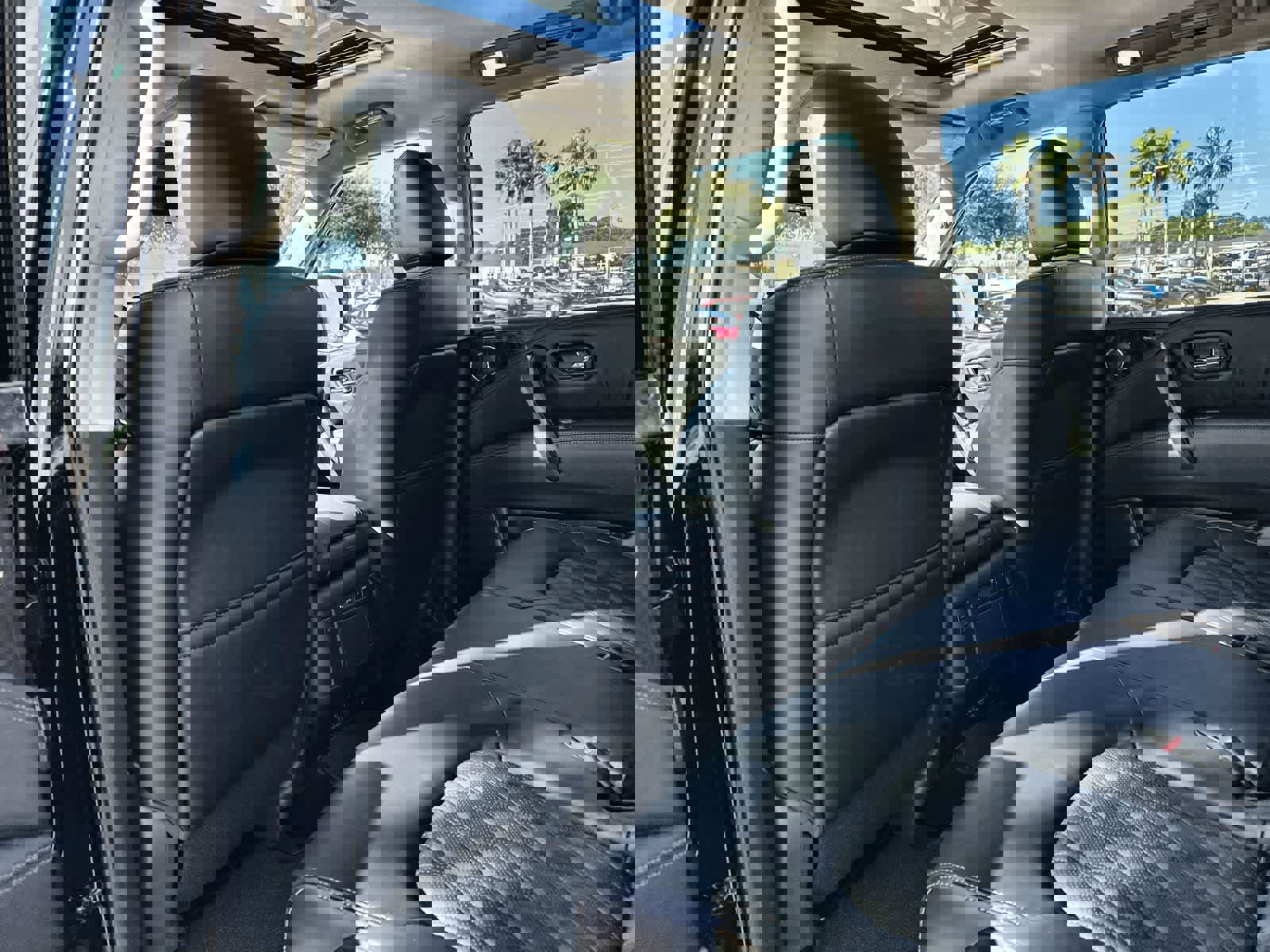 Used 2024 Nissan Armada Platinum w/ Cargo Package image 12