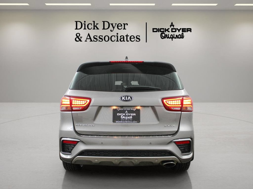 Used 2019 Kia Sorento SX w/ SX Touring Package AWD/4WD image 10