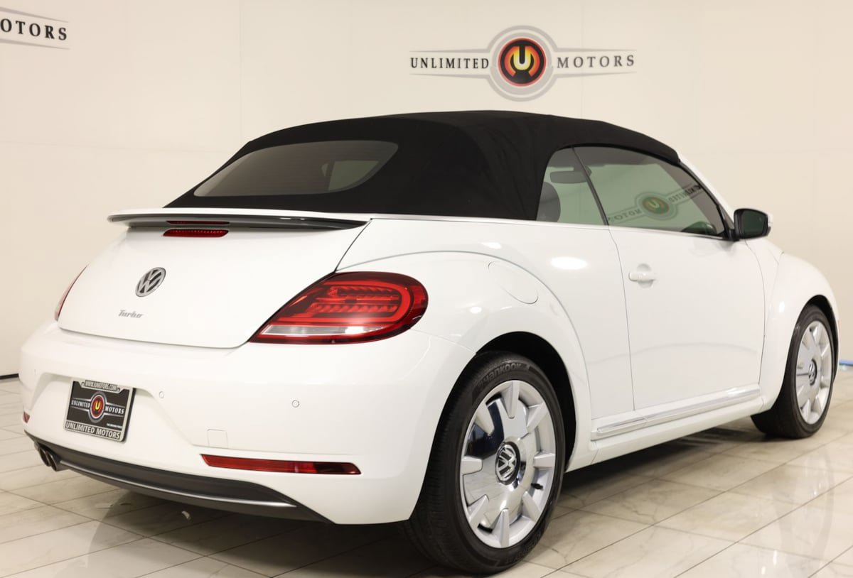 Used 2019 Volkswagen Beetle 2.0T SE FWD image 38