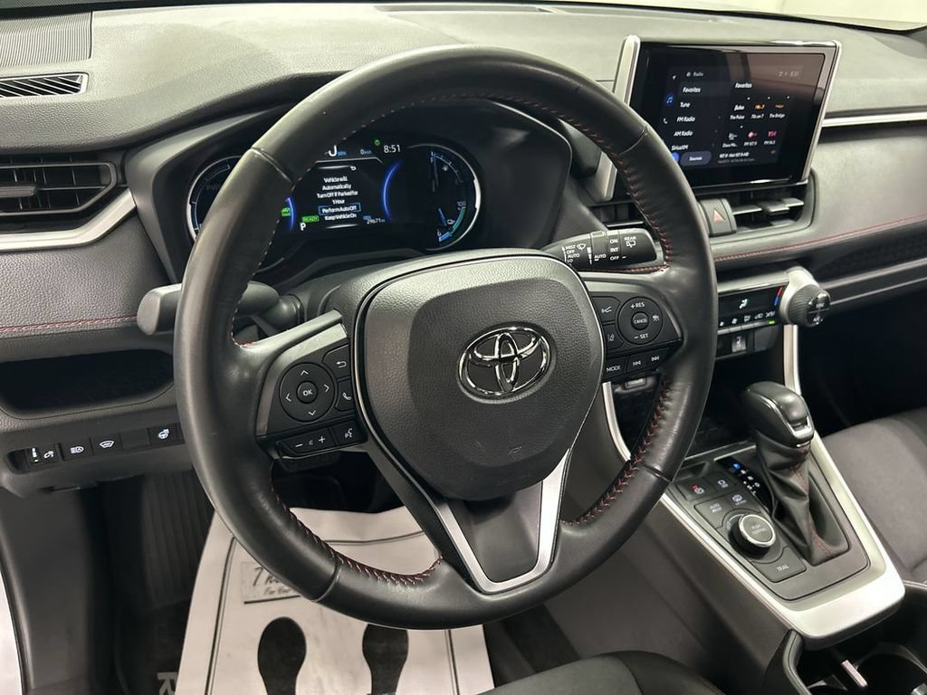 Used 2023 Toyota RAV4 SE w/ Weather & Moonroof Package AWD/4WD image 4