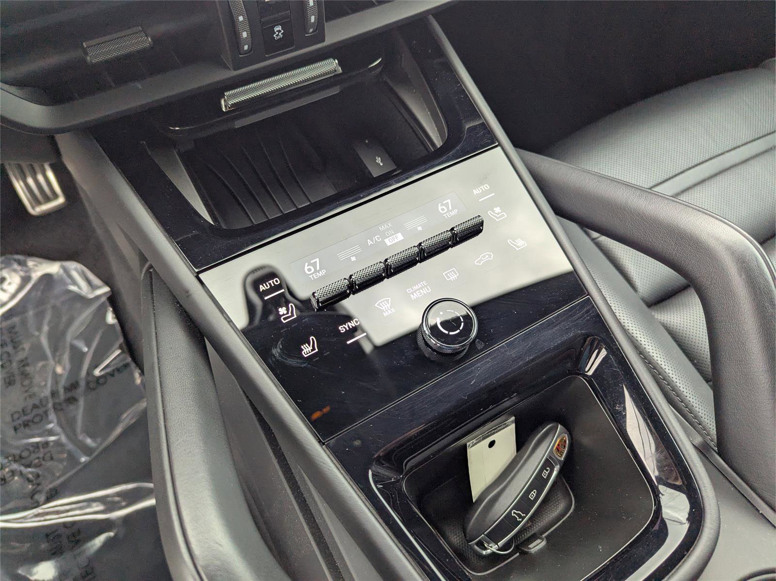 Used 2024 Porsche Cayenne S image 15