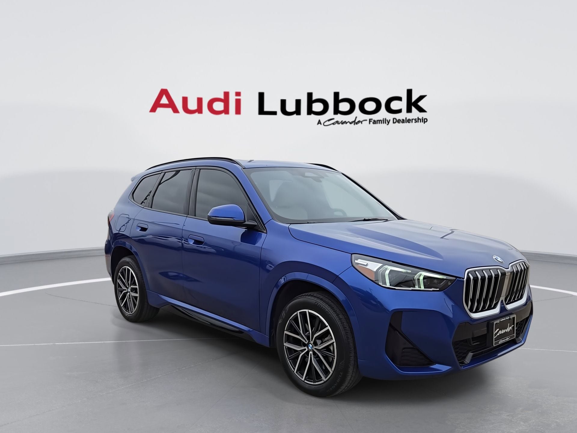 Used 2026 BMW X1 xDrive28i AWD/4WD image 2