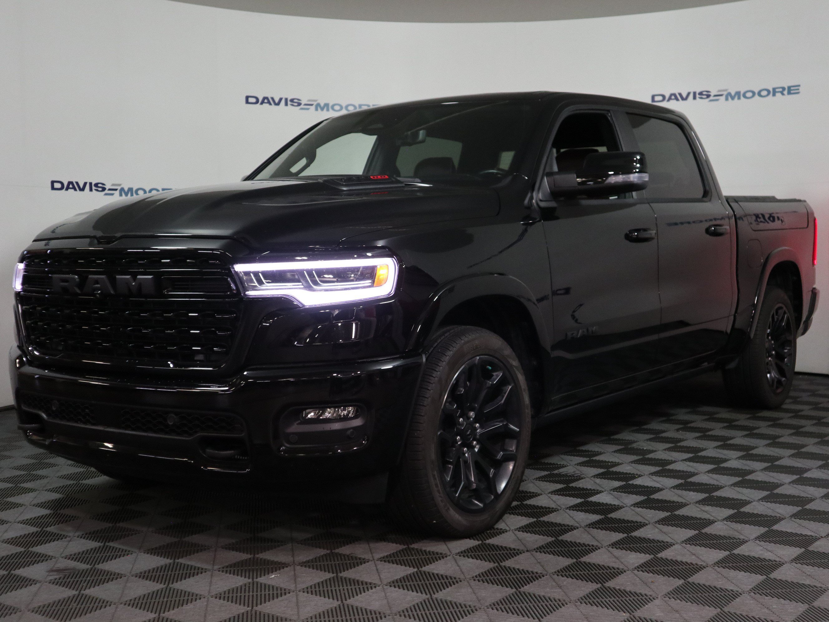 Used 2026 RAM 1500 Limited AWD/4WD image 12