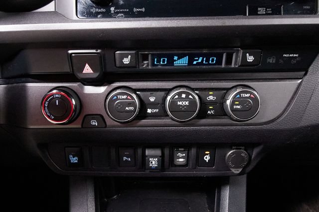 Used 2019 Toyota Tacoma TRD Off-Road w/ TRD Premium Off Road Package AWD/4WD image 16