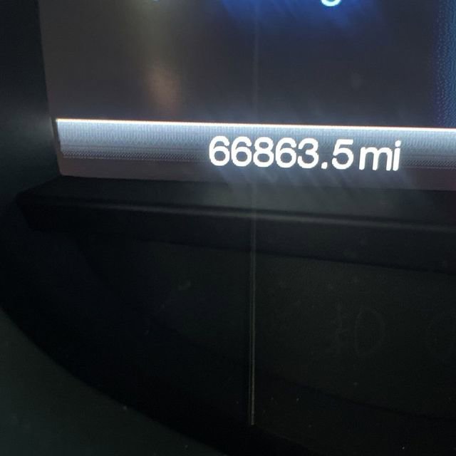 Used 2020 Ford Fusion Energi Titanium image 10