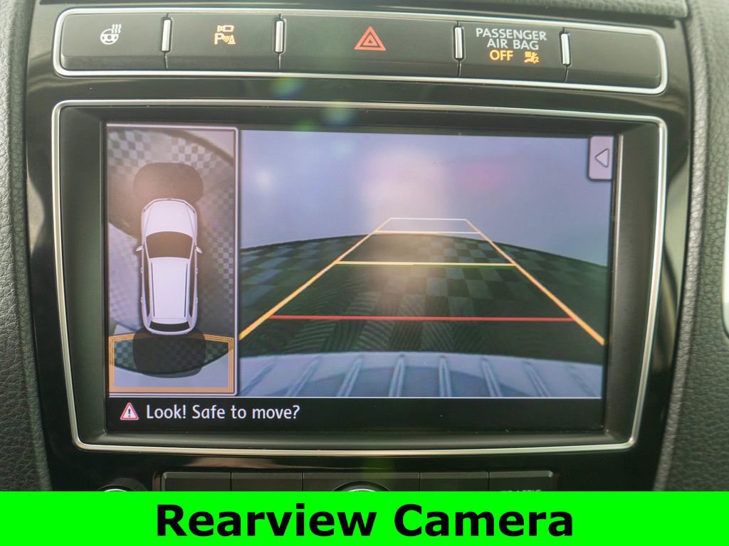 Used 2017 Volkswagen Touareg Executive image 23