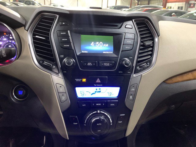 Used 2015 Hyundai Santa Fe Limited image 27