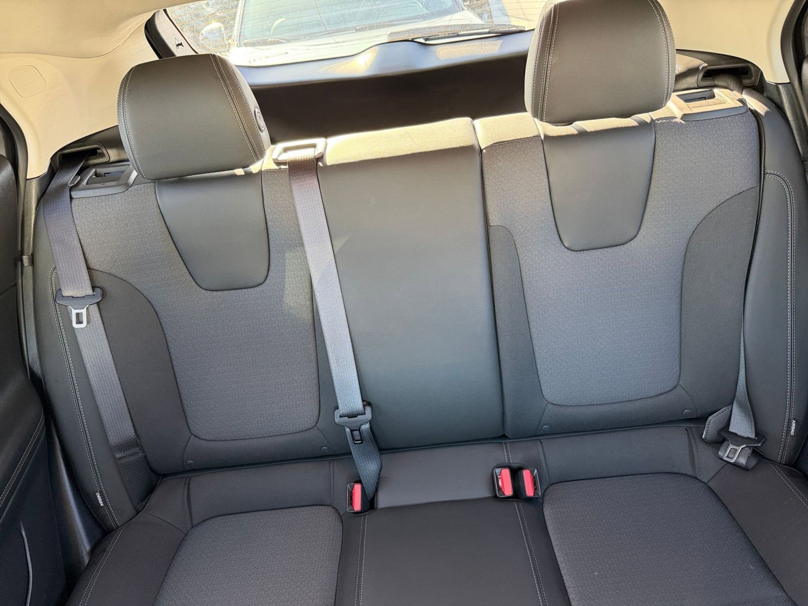 Used 2025 Buick Encore GX Preferred image 36