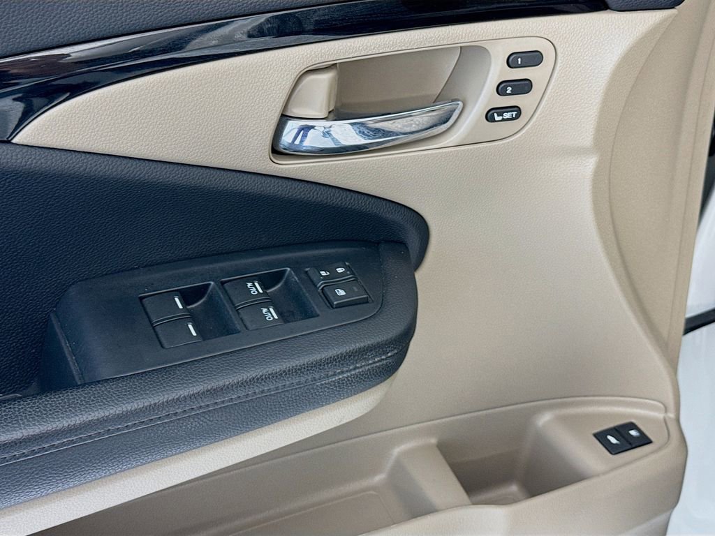 Used 2021 Honda Pilot Touring image 25