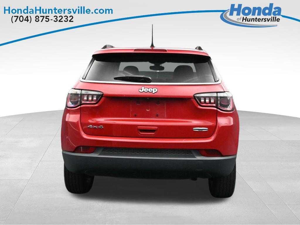 Used 2020 Jeep Compass Latitude w/ Cold Weather Group AWD/4WD image 7
