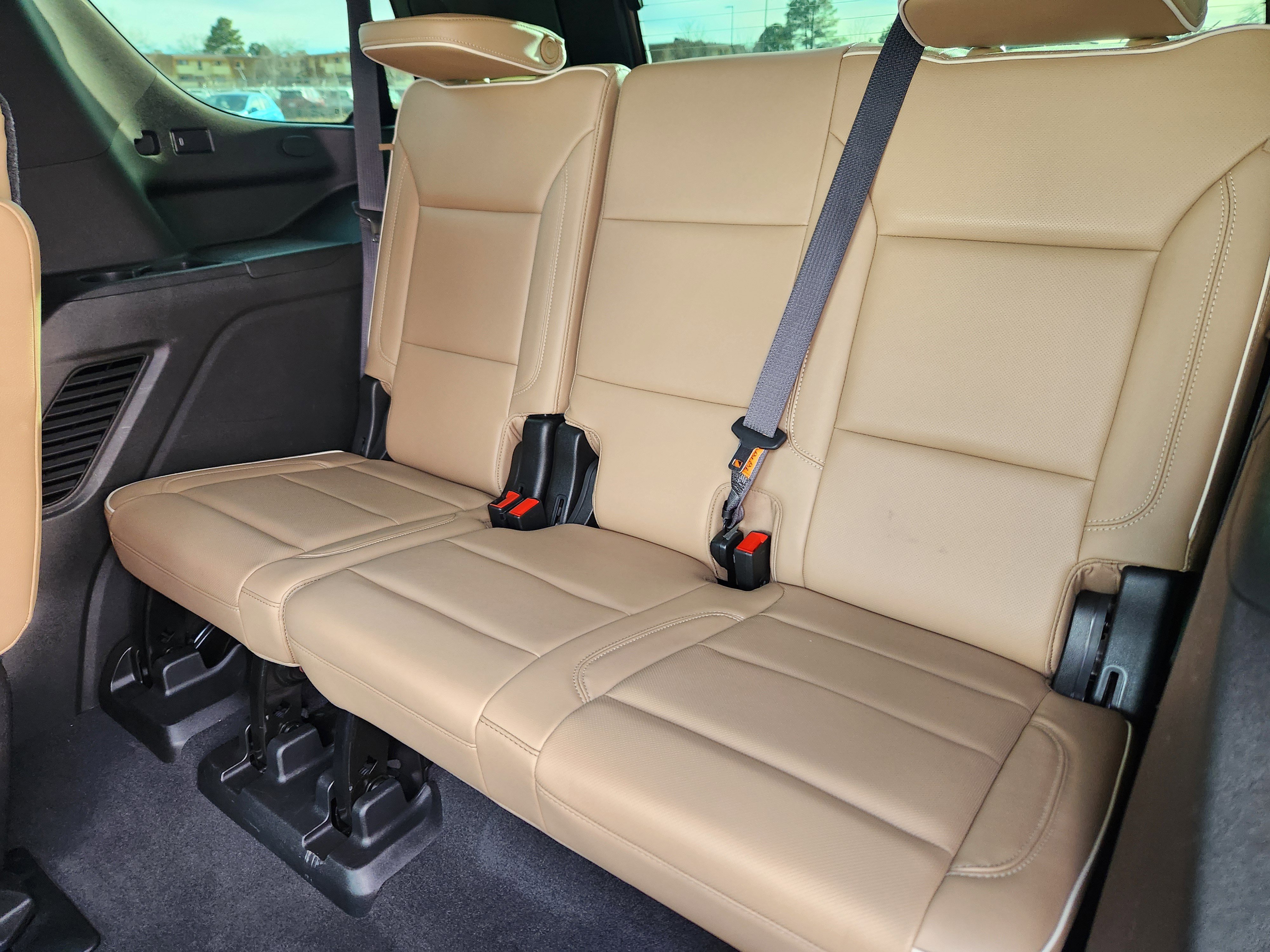 Used 2021 Chevrolet Tahoe Premier w/ Premium Package AWD/4WD image 22