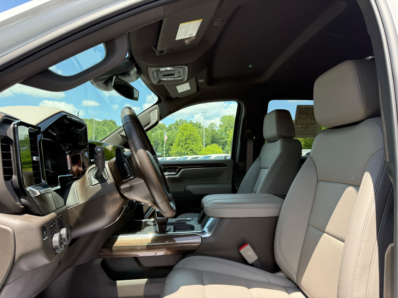 Used 2024 Chevrolet Silverado 1500 RST w/ Convenience Package II AWD/4WD image 22