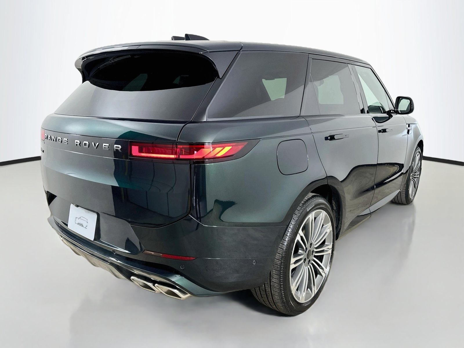New 2027 Land Rover Range Rover Sport Dynamic SE AWD/4WD image 5