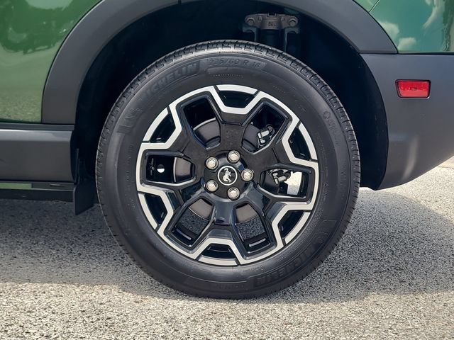 Used 2025 Ford Bronco Sport Outer Banks w/ Outer Banks Tech Package+ AWD/4WD image 8
