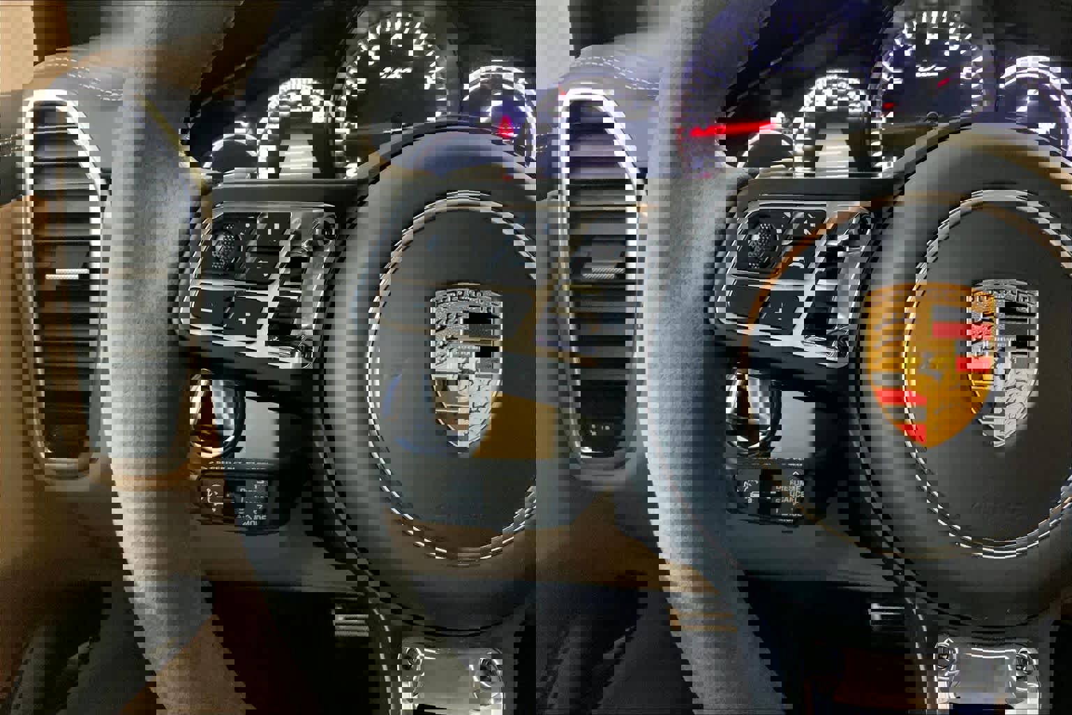 Used 2020 Porsche Cayenne Turbo image 23