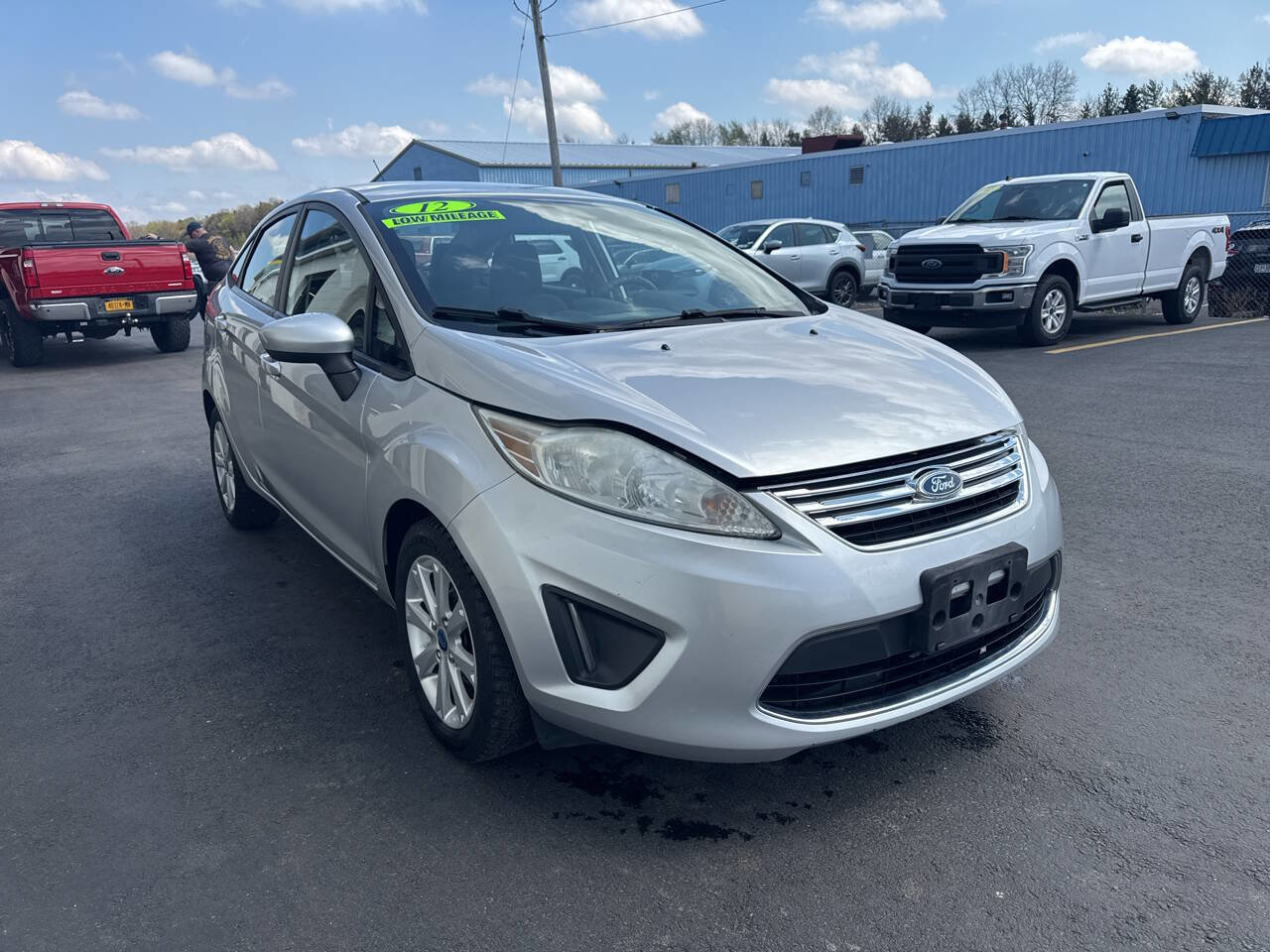 Used 2012 Ford Fiesta SE image 4