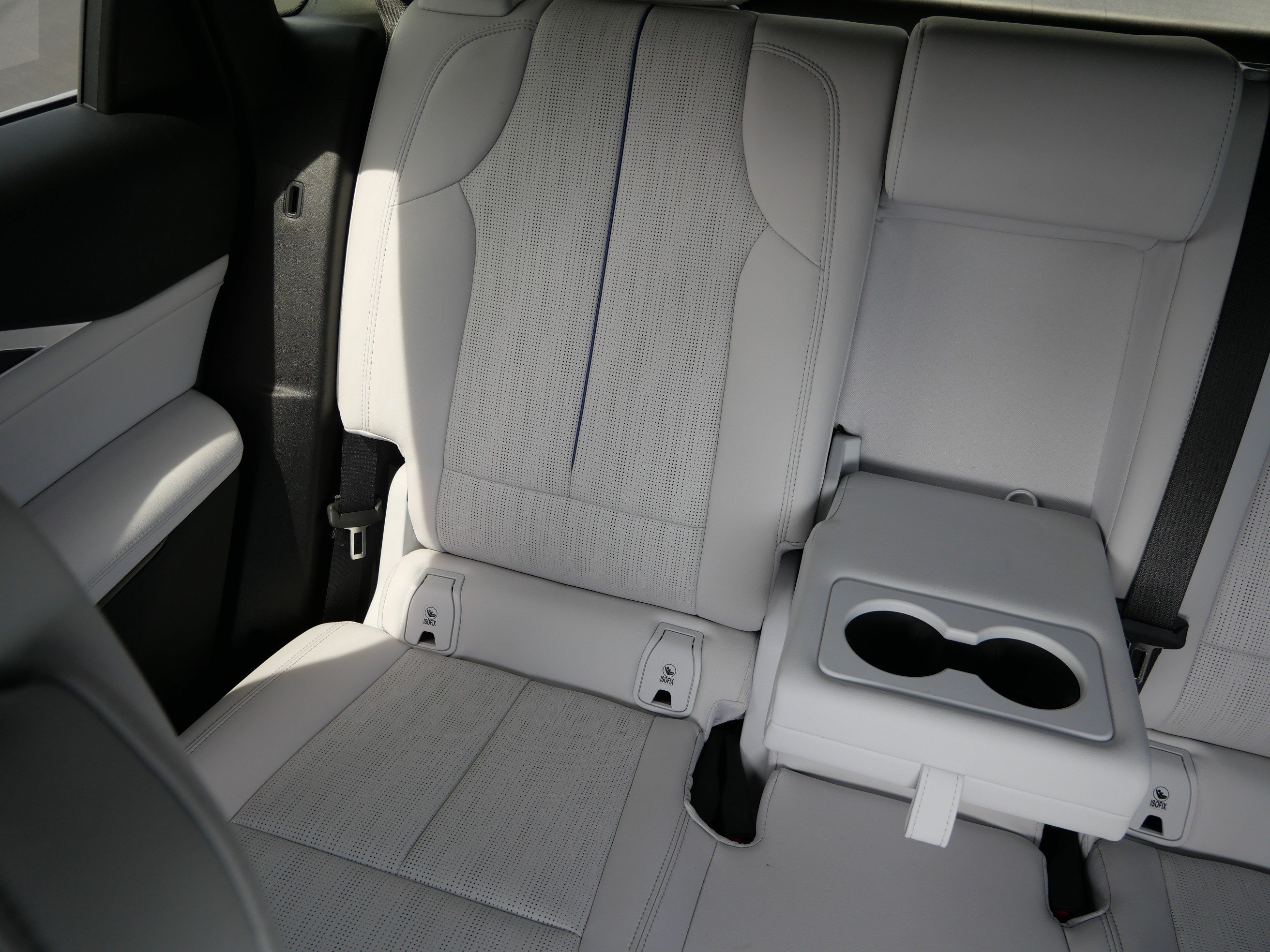 Used 2026 Cadillac Lyriq Luxury w/ LPO, Floor Liner Package AWD/4WD image 11