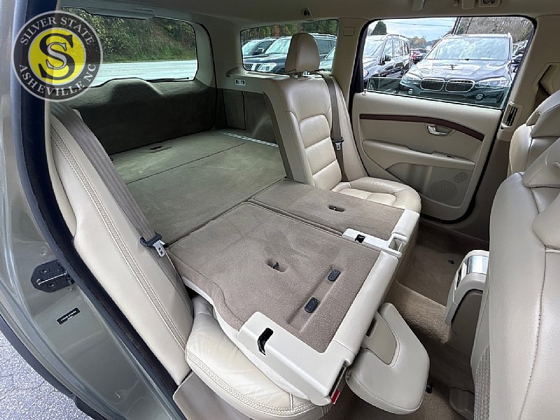 Used 2011 Volvo XC70 3.2 image 20