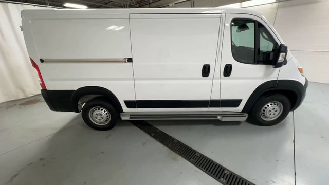 Used 2025 RAM ProMaster 2500 w/ U-Haul Equipment Group FWD image 9