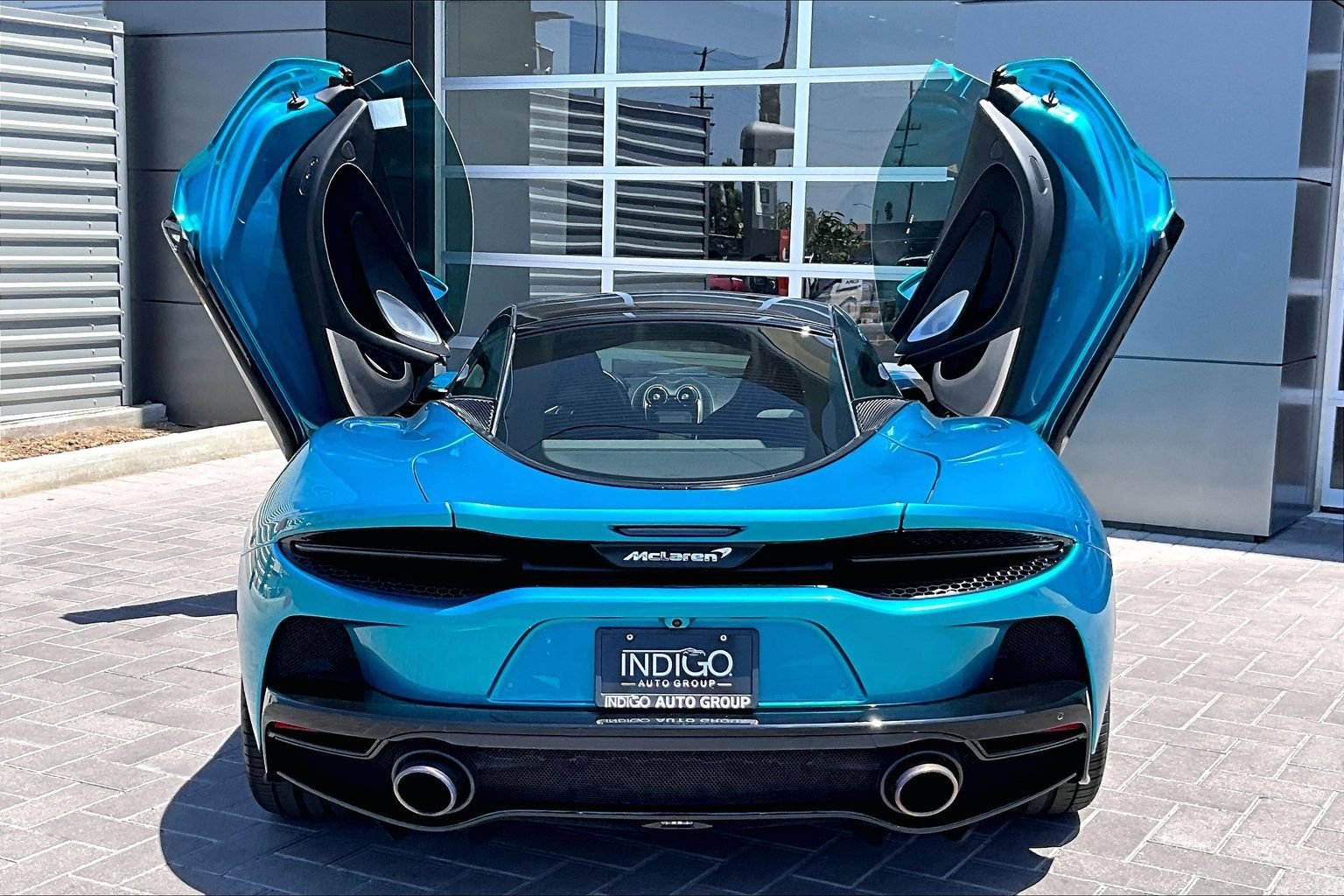 Used 2021 McLaren GT RWD image 4