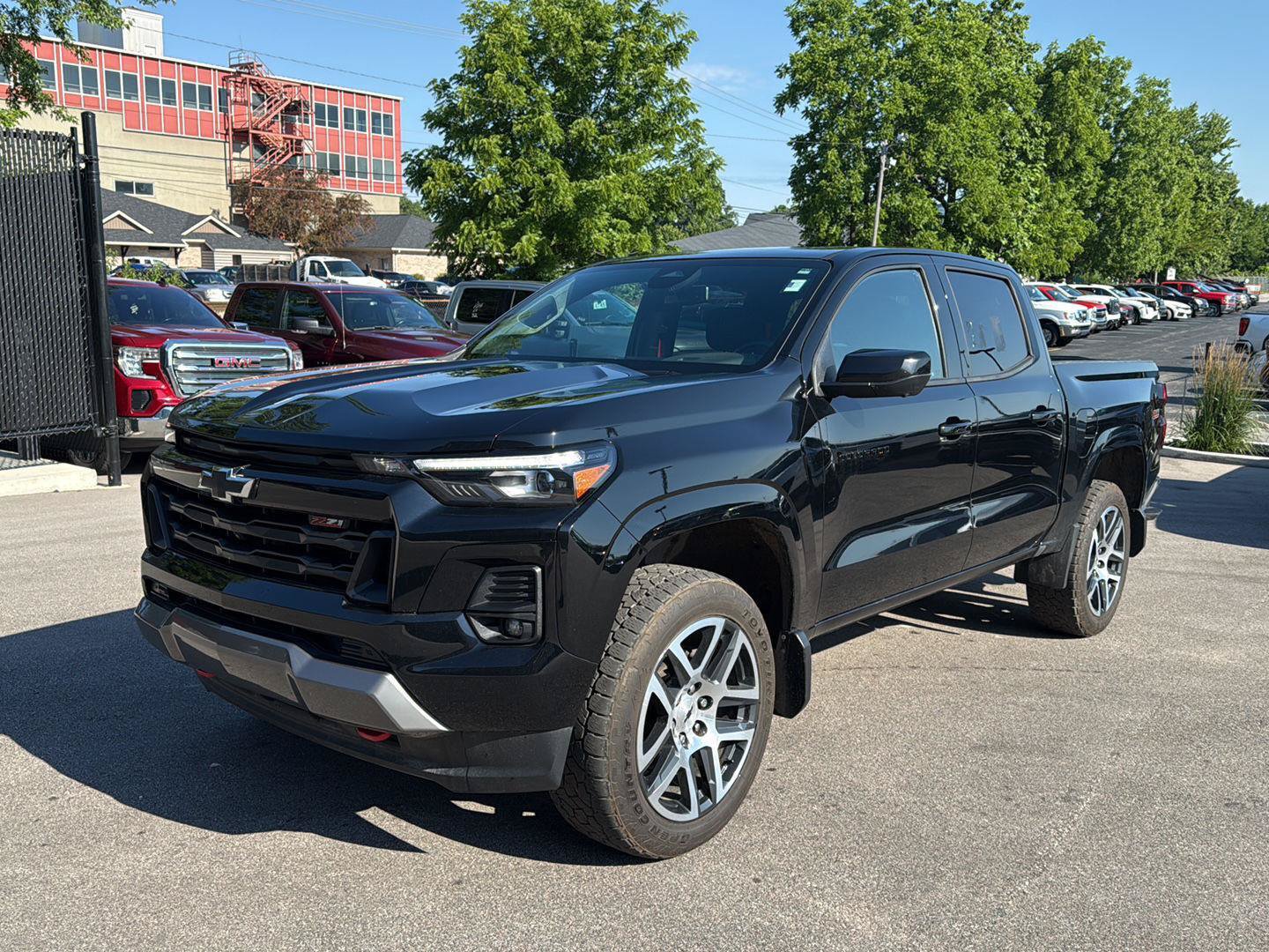 Used 2024 Chevrolet Colorado Z71 w/ Z71 Convenience Package 2 AWD/4WD image 7