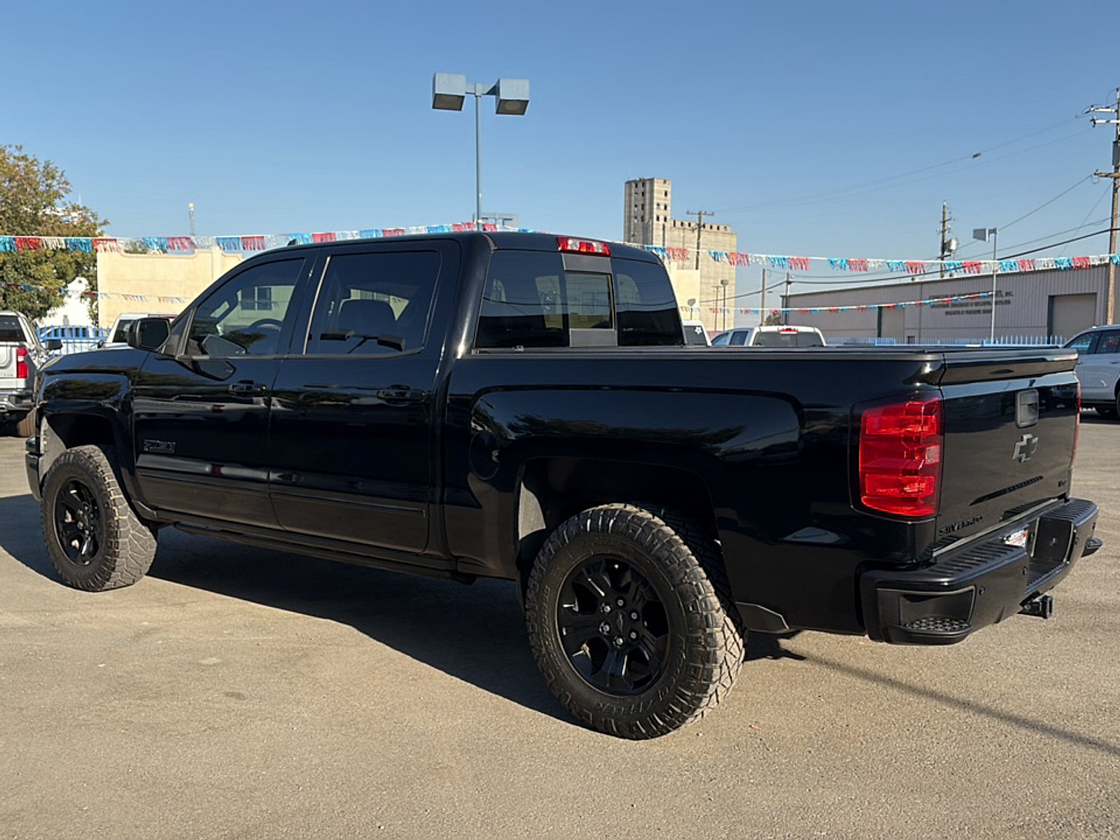 Used 2015 Chevrolet Silverado 1500 LTZ Z71 w/ Midnight Edition AWD/4WD image 6
