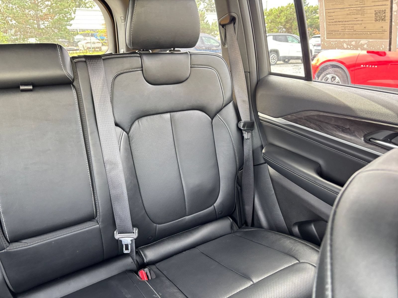 Used 2026 Jeep Grand Cherokee Limited AWD/4WD image 40