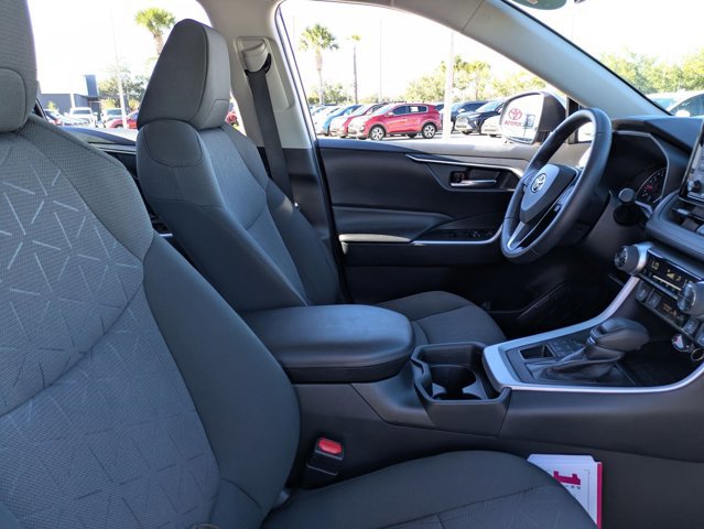 Used 2021 Toyota RAV4 XLE image 21