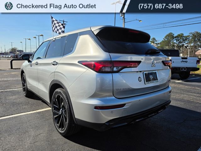 Used 2022 Mitsubishi Outlander SEL Black Edition image 5
