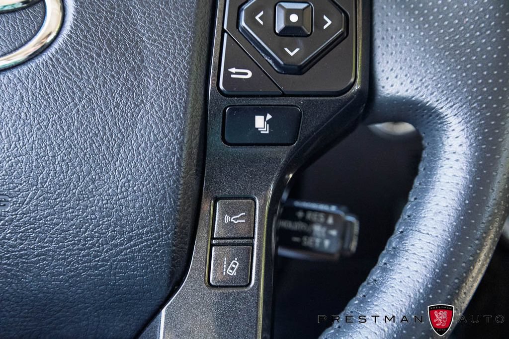 Used 2022 Toyota 4Runner TRD Off-Road Premium w/ Moonroof Package AWD/4WD image 27
