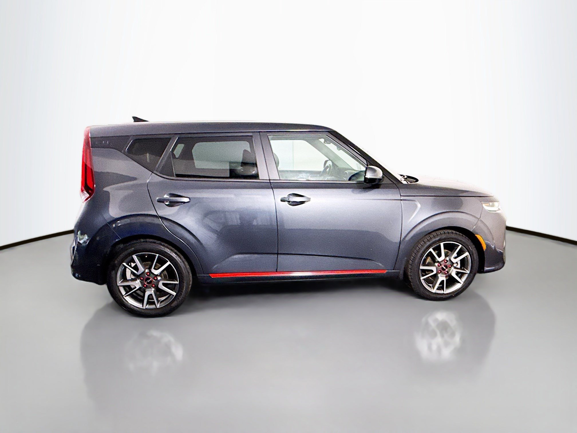 Used 2022 Kia Soul Turbo FWD image 11