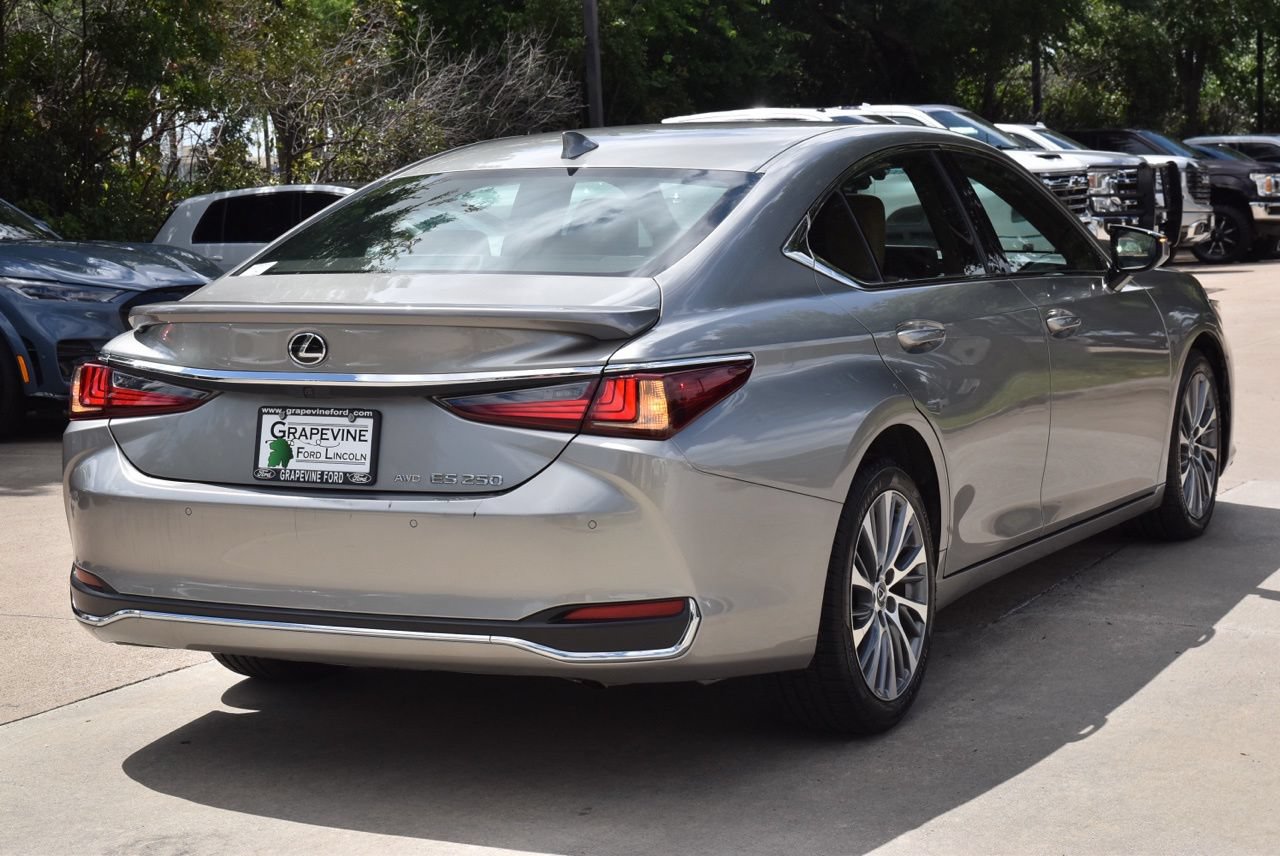 Used 2021 Lexus ES 250 w/ Premium Package AWD/4WD image 8