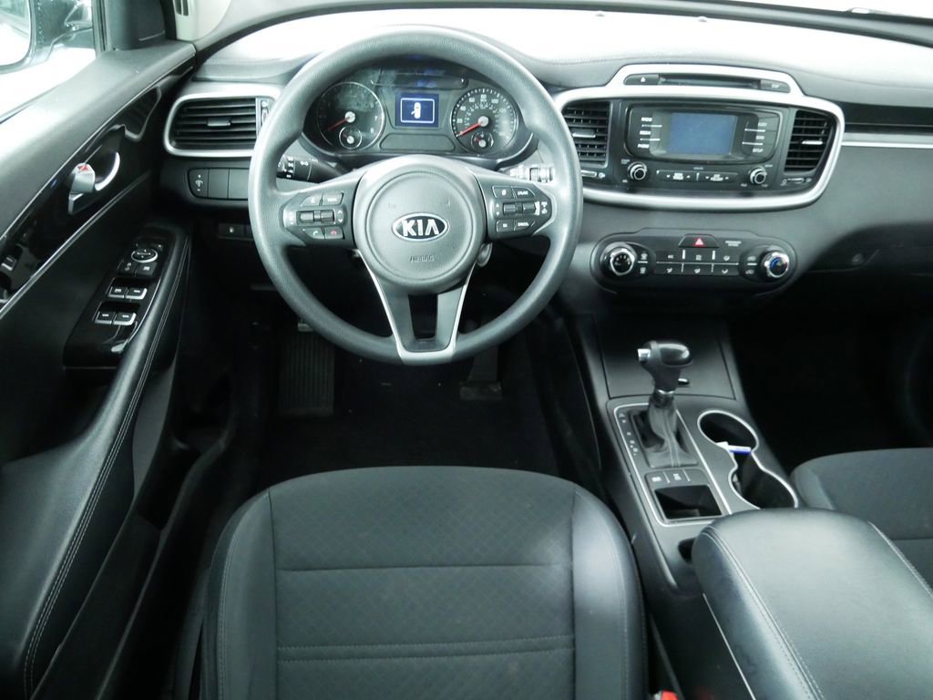 Used 2017 Kia Sorento LX image 20
