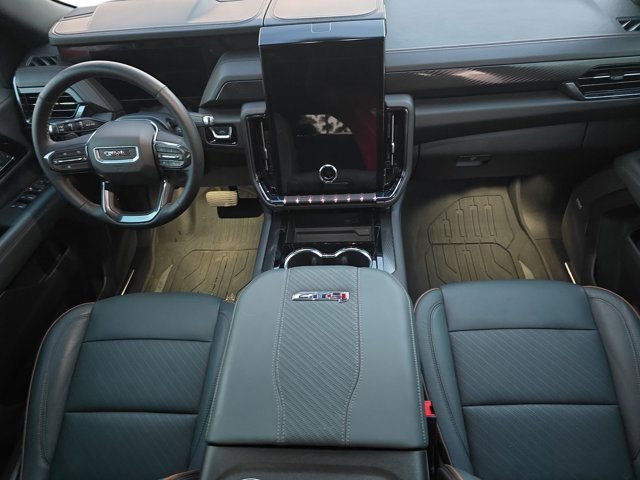 Used 2025 GMC Yukon AT4 image 9
