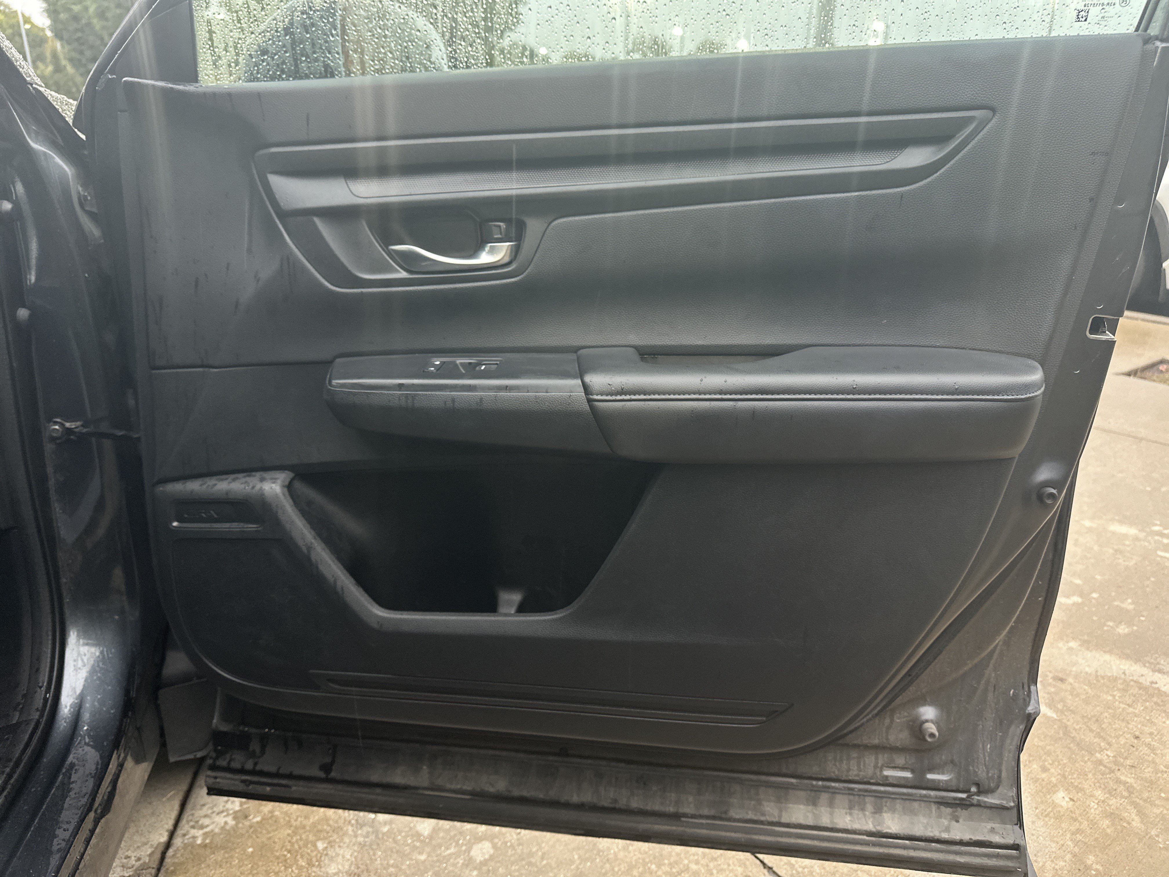 Used 2025 Honda CR-V LX image 23