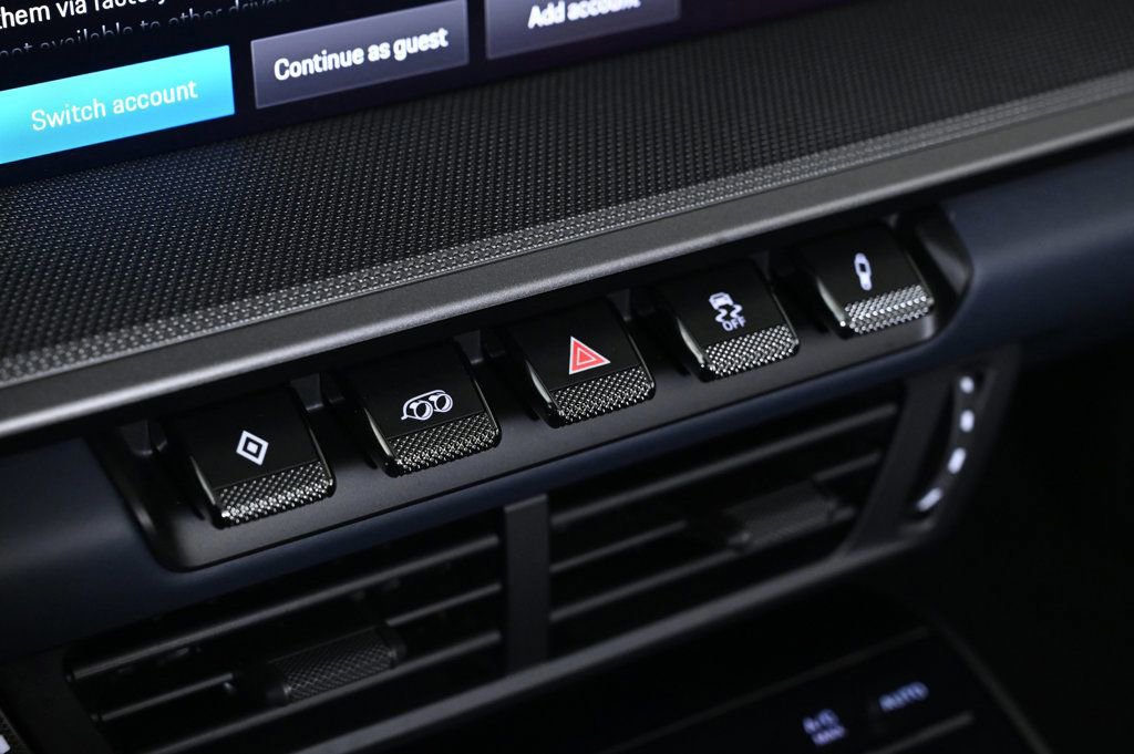 Used 2025 Porsche 911 Carrera image 23