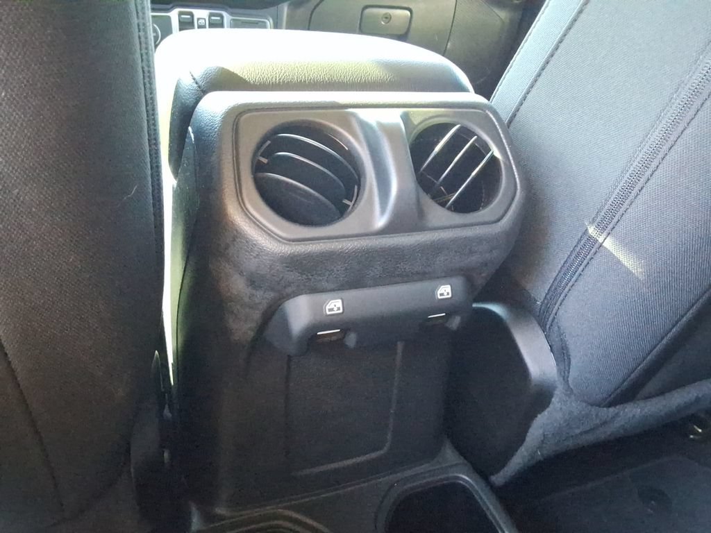 Used 2022 Jeep Gladiator Sport AWD/4WD image 19