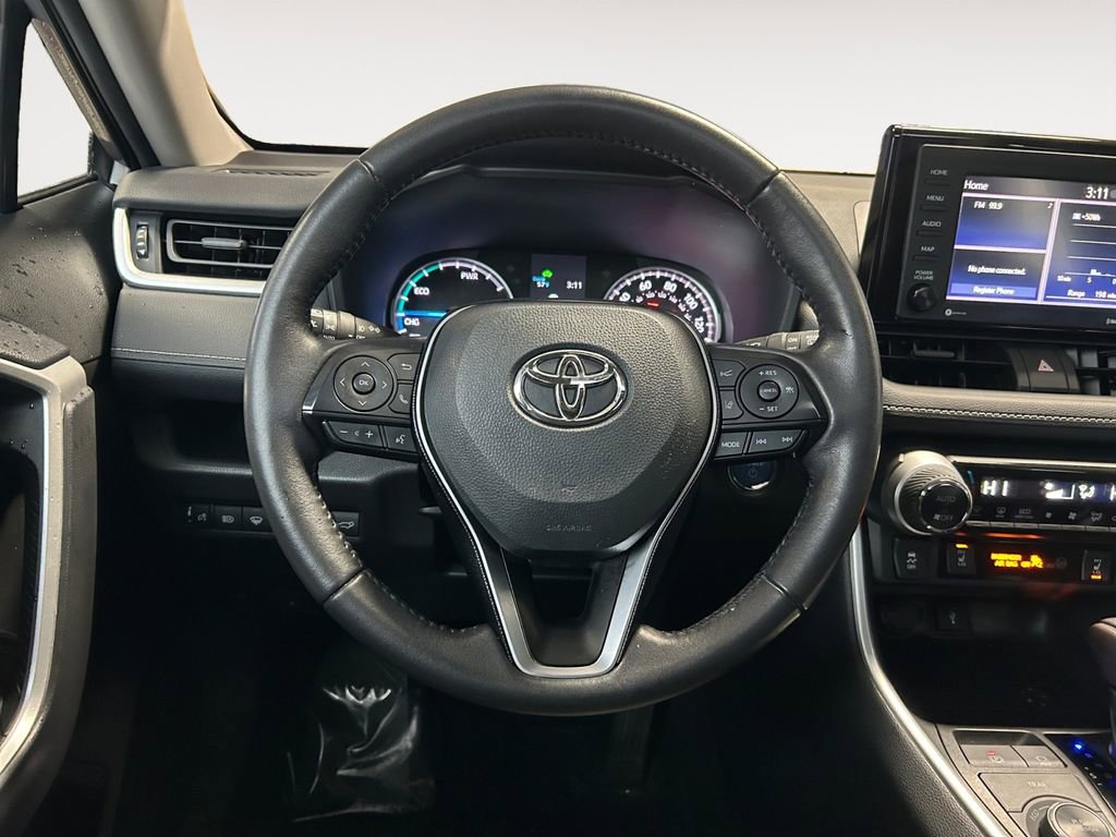 Used 2021 Toyota RAV4 XLE image 15