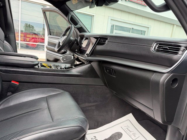Used 2024 Jeep Wagoneer Series II AWD/4WD image 42
