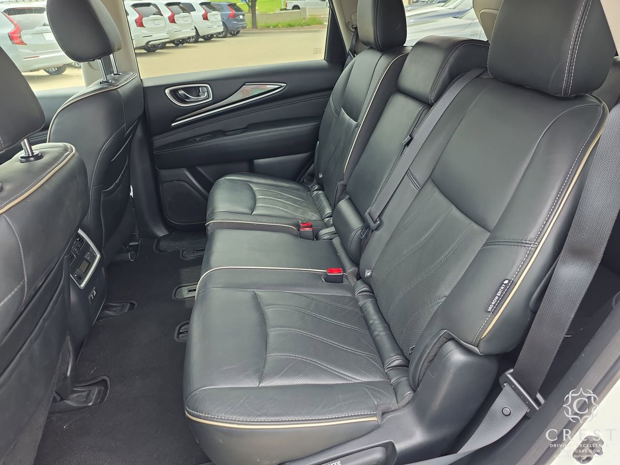 Used 2020 INFINITI QX60 Luxe w/ Essential Package image 24